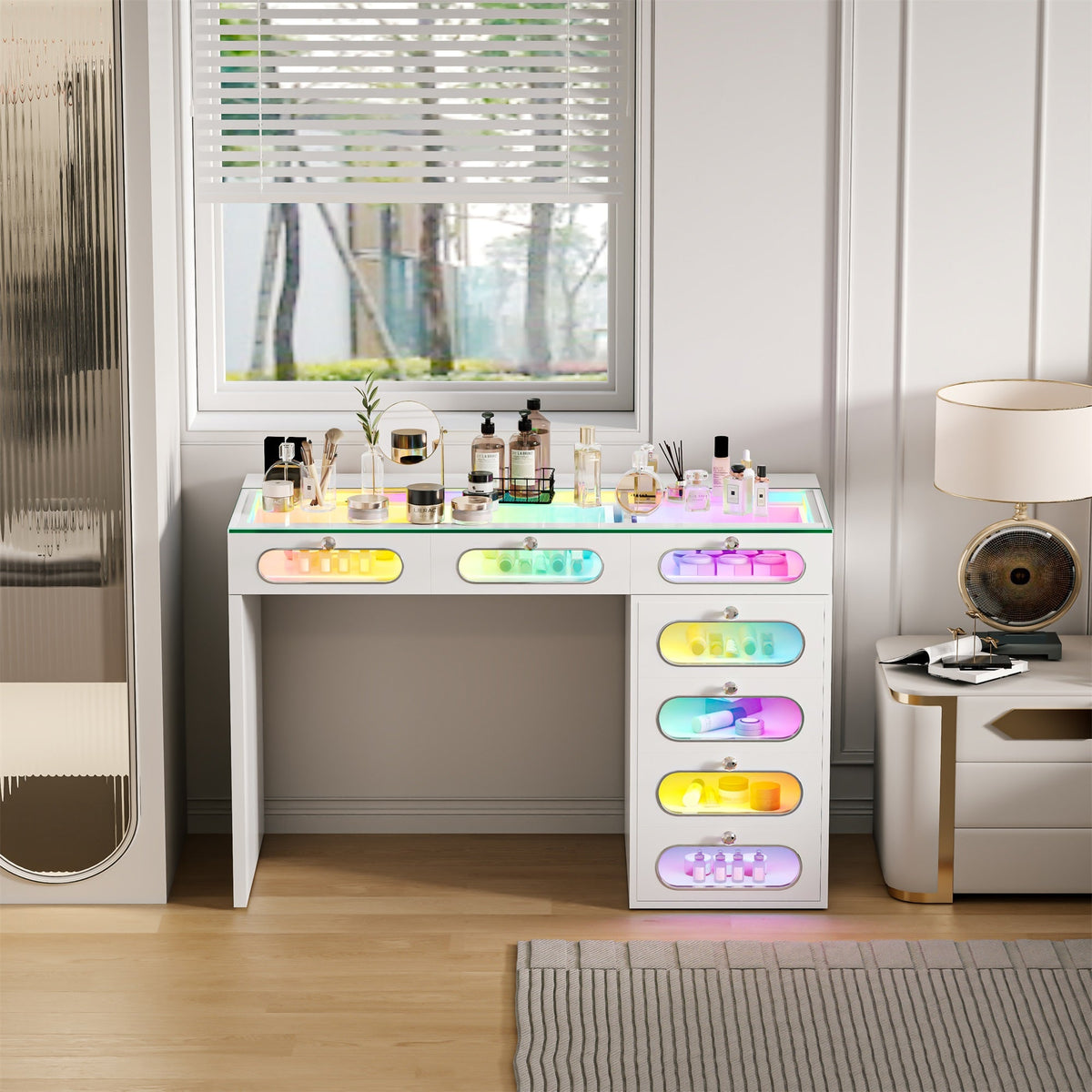 VANITII 7 Glass Fronted Drawers with Crystal Handles