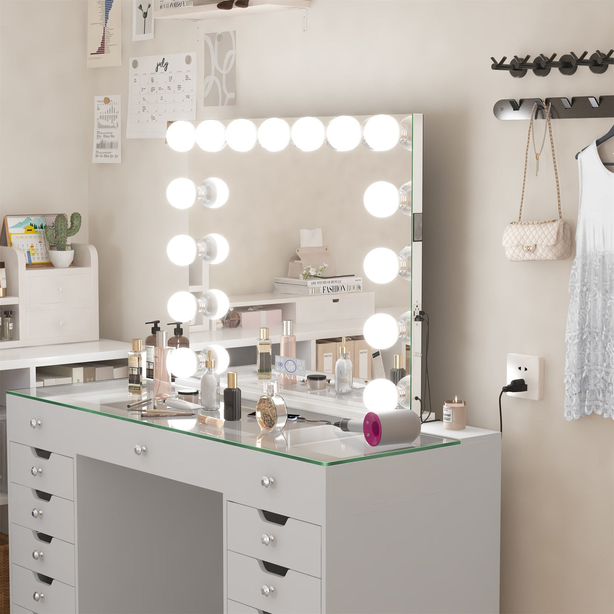 Vanitii Marilyn Hollywood vanity mirror pro max with 15 dimmable LED bulbs on a white desk with drawers