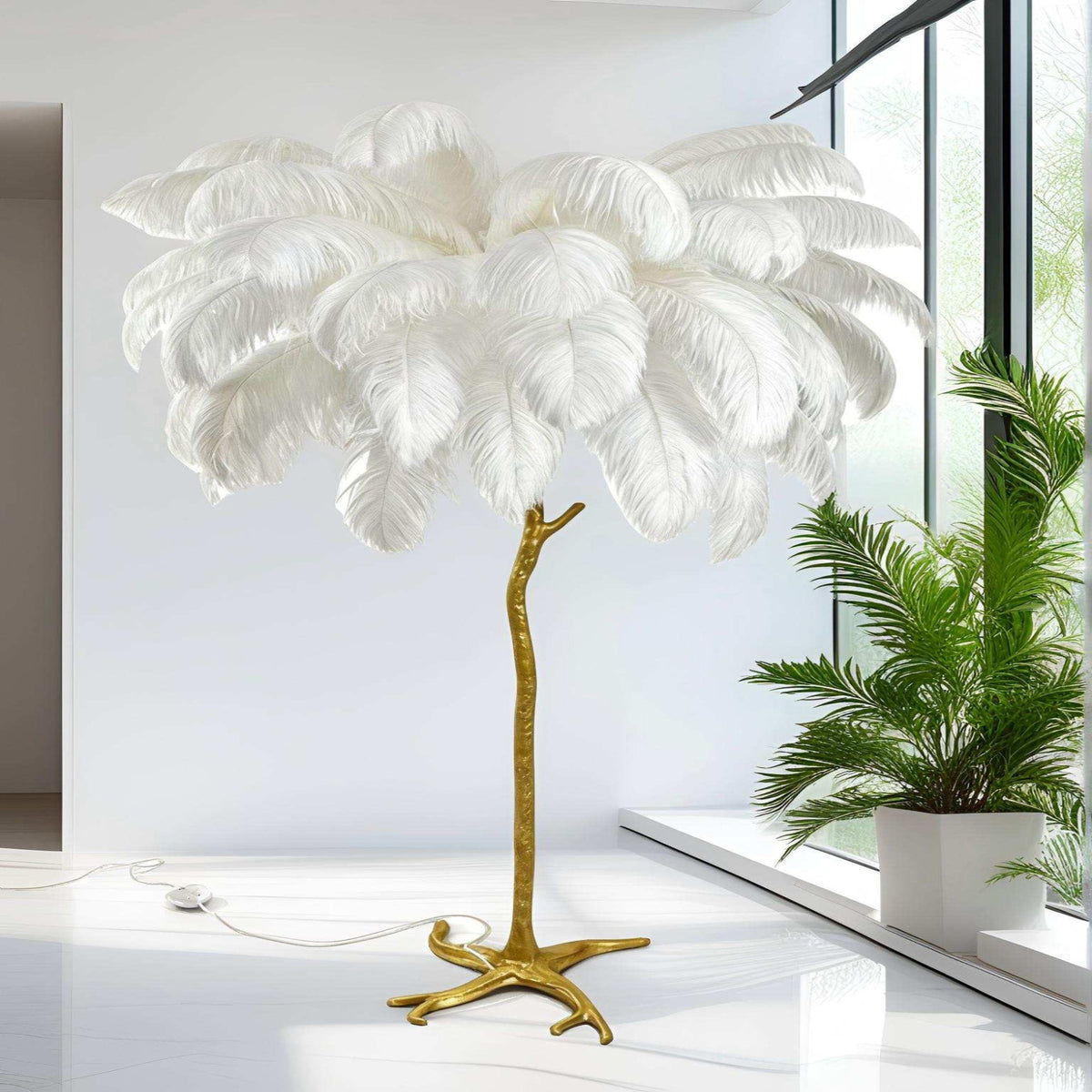 Ostrich Feather Floor Lamp | Golden 4-Light Branch